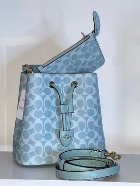 Coach Willow Blue Bucket Bag